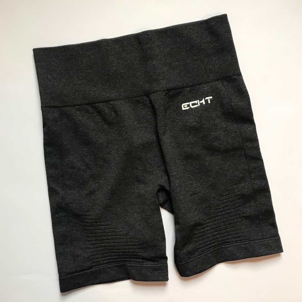 ECHT ARISE SHORTS